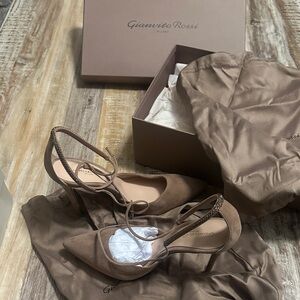 Gianvito Rossi Brown Suede Heels